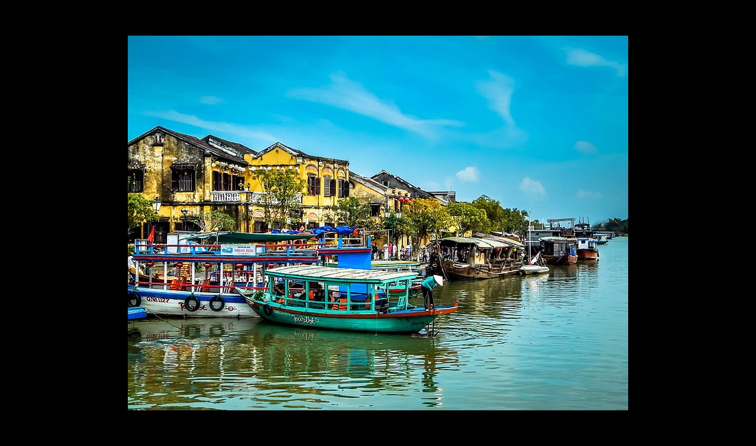 Xe riêng hay tour ghép: lựa chọn nào phù hợp?