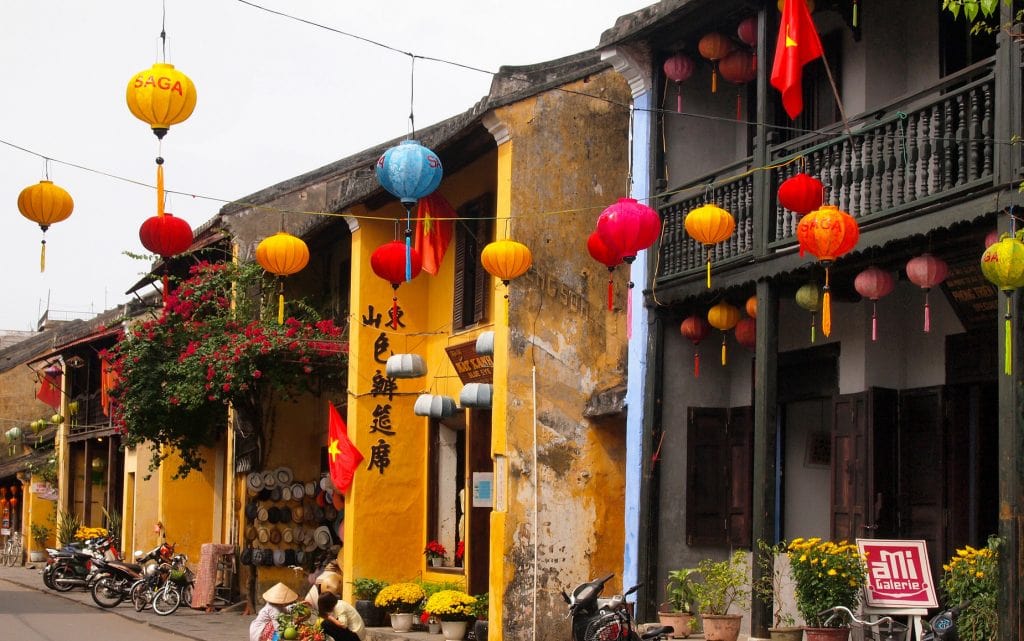 Da Nang City and Hoi An Walking Tour
