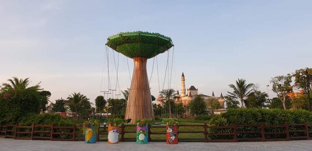 Private Car/Minivan to Vinpearl Land Hoi An – The New Amusement Park